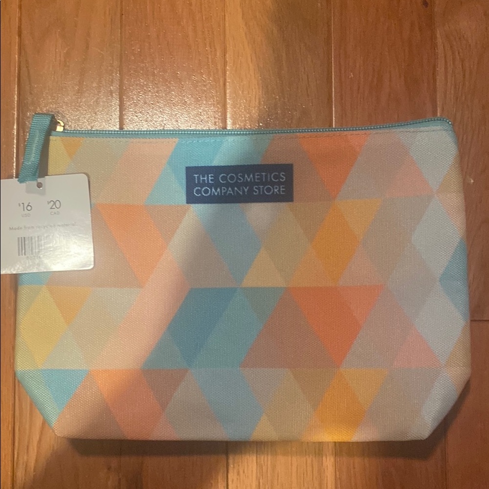 NWT The Cosmetics Company Store Cosmetic Pouch